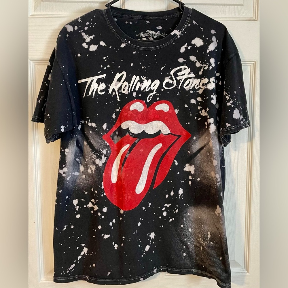The Rolling Stones Black & Red Bleach Spot Tee-Shirt-Size Medium M